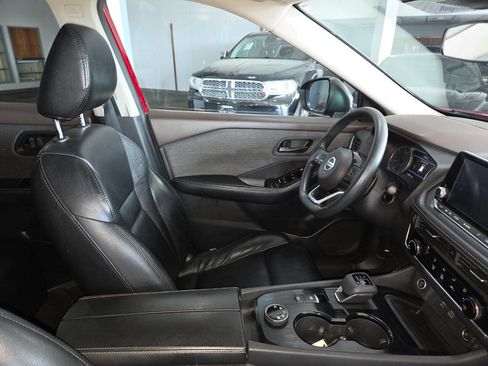 Used 2021 Nissan Rogue S AWD/4WD image 30