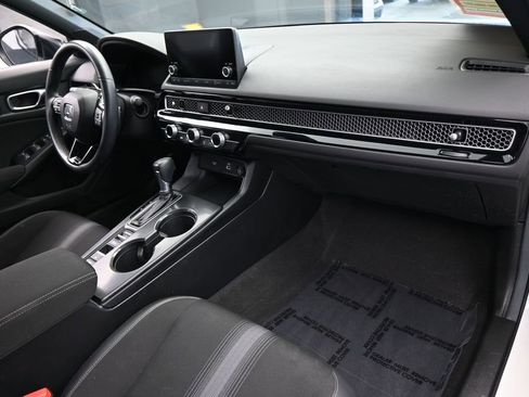 Used 2024 Honda Civic Sport image 43