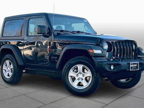 Used 2022 Jeep Wrangler Sport S image 2