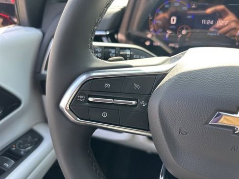 New 2025 Chevrolet Suburban Premier w/ Sun And Tow Package image 15