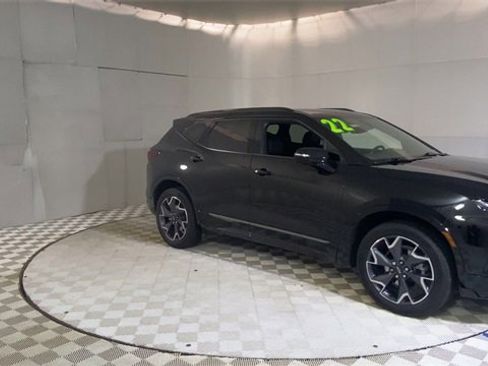 Used 2022 Chevrolet Blazer RS image 2
