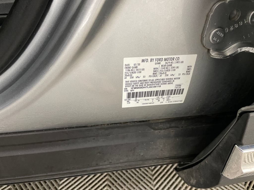 Used 2020 Ford Explorer XLT w/ Equipment Group 202A AWD/4WD image 36