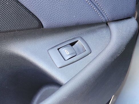 Used 2019 BMW 540i w/ Executive Package image 29