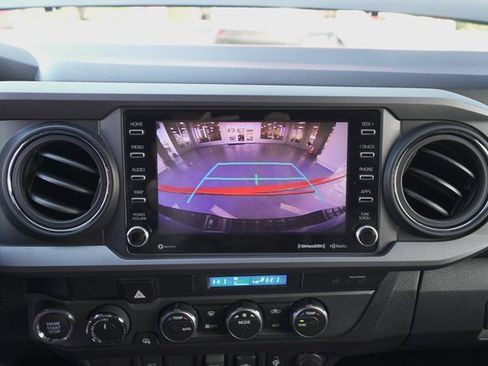 Certified 2022 Toyota Tacoma TRD Sport image 28