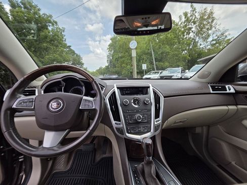 Used 2011 Cadillac SRX Luxury FWD image 14