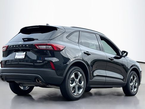 Certified 2025 Ford Escape ST-Line AWD/4WD image 2