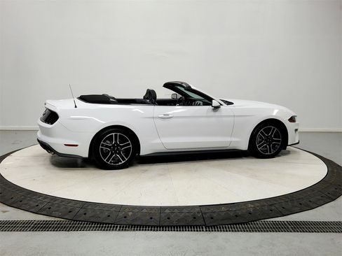 Used 2021 Ford Mustang Premium image 8