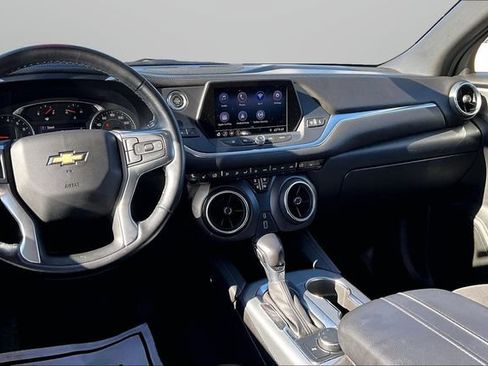 Used 2020 Chevrolet Blazer LT FWD image 6
