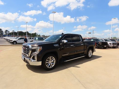 Used 2019 GMC Sierra 1500 SLT image 2