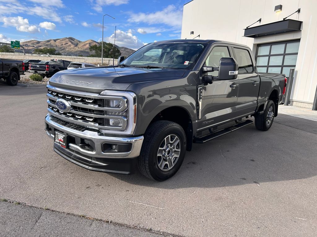 Used 2026 Ford F350 Lariat AWD/4WD image 1
