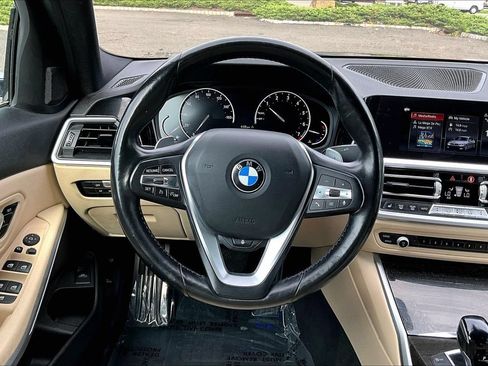 Used 2020 BMW 330i xDrive Sedan AWD/4WD image 21