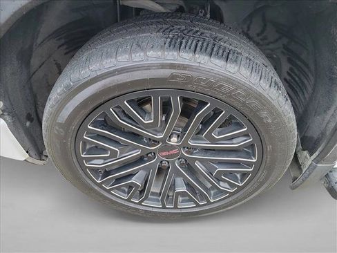 Used 2019 GMC Sierra 1500 Denali w/ Technology Package image 9