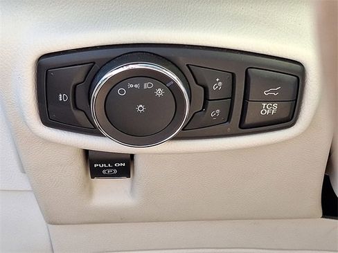 Used 2019 Lincoln Nautilus Black Label image 17