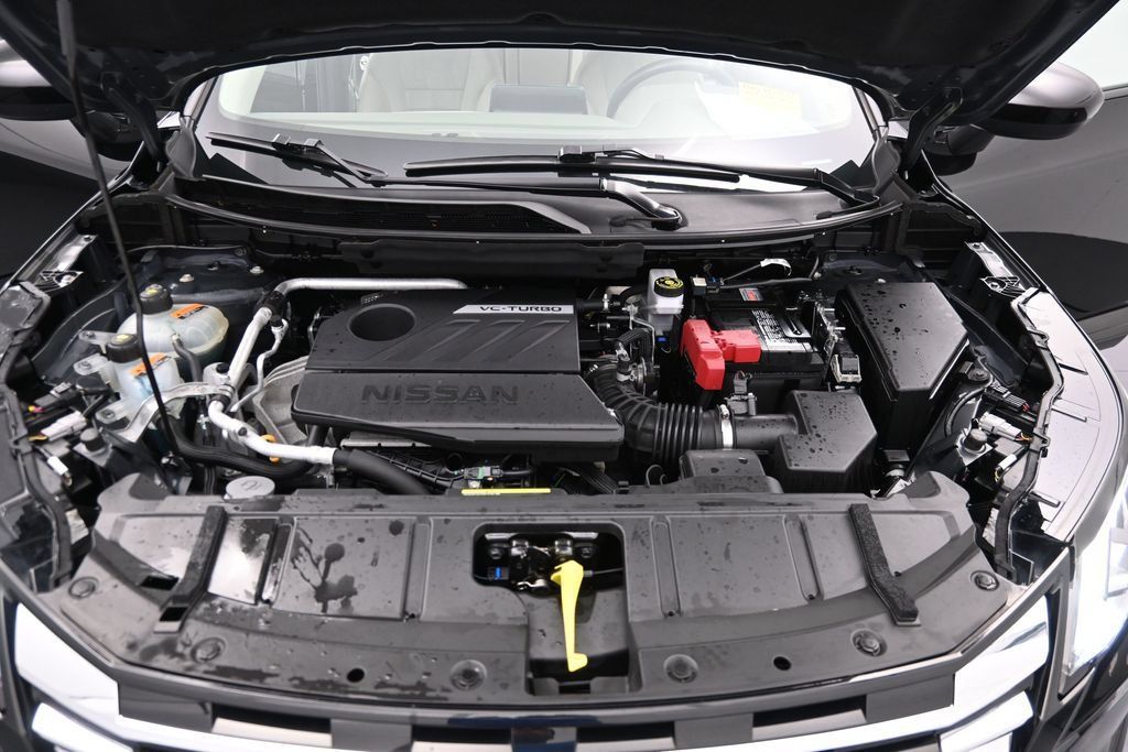Used 2025 Nissan Rogue SV FWD image 17