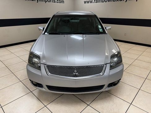 Used 2010 Mitsubishi Galant ES image 2