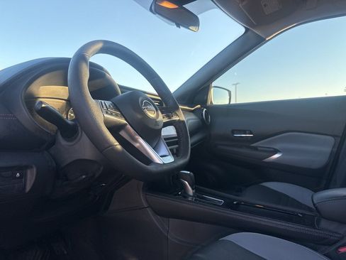 Certified 2023 Nissan Kicks SR w/ SR Premium Package image 25