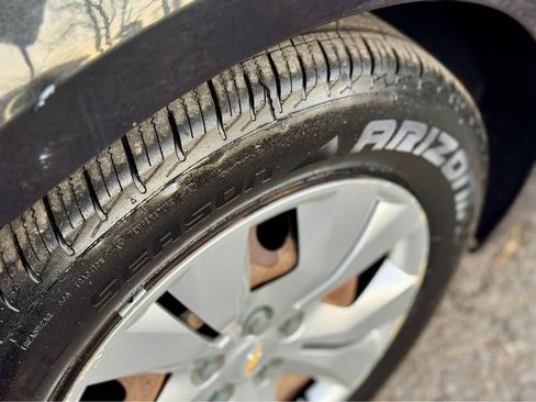 Used 2015 Chevrolet Cruze LS image 3