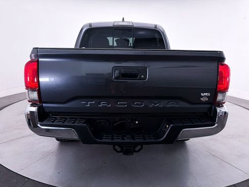 Used 2019 Toyota Tacoma SR5 RWD image 13