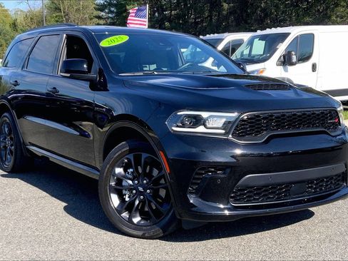 Certified 2025 Dodge Durango R/T image 2