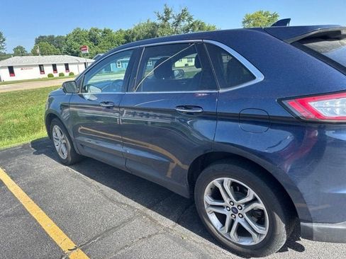 Used 2017 Ford Edge Titanium w/ Technology Package AWD/4WD image 2