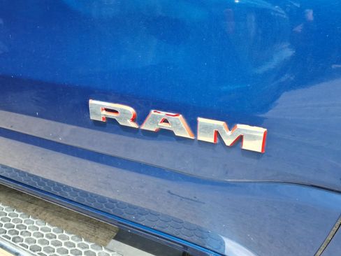 Used 2019 RAM 1500 Big Horn RWD image 10