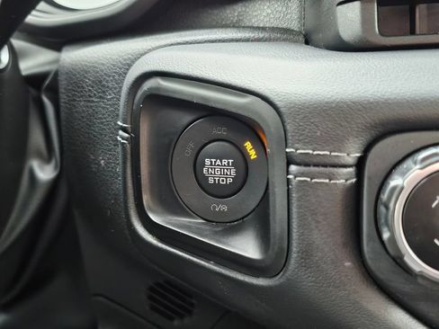 Used 2024 Jeep Wrangler Unlimited Sahara AWD/4WD image 25