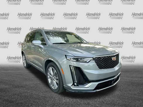 Used 2023 Cadillac XT6 Premium Luxury w/ Technology Package image 9