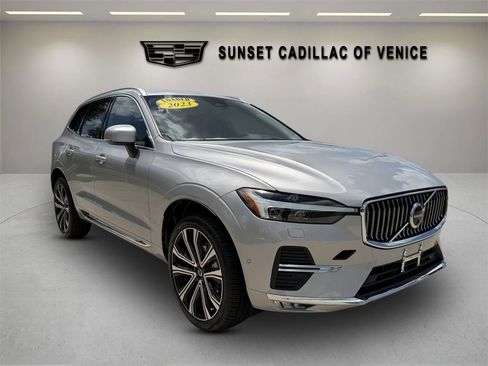 Used 2023 Volvo XC60 B5 Ultimate w/ Climate Package FWD image 1
