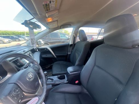 Used 2015 Toyota RAV4 LE AWD/4WD image 5