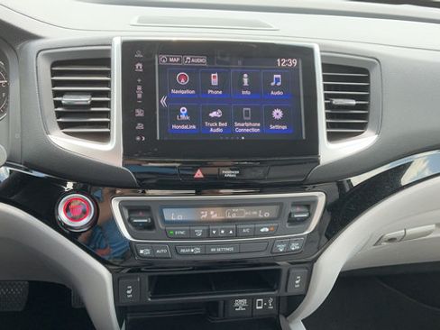 Used 2019 Honda Ridgeline RTL-E image 16
