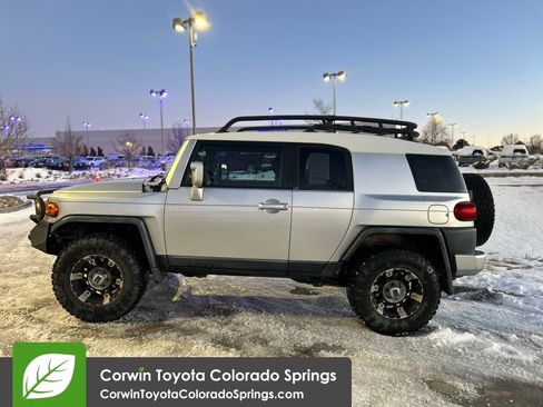 Used 2008 Toyota FJ Cruiser 4WD image 4
