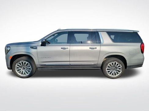 Used 2023 GMC Yukon XL Denali Ultimate image 2