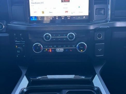 Used 2023 Ford F250 Lariat image 11
