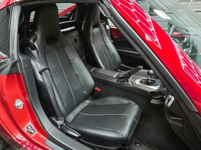 Used 2022 MAZDA MX-5 Miata RF Grand Touring w/ Weather Package RWD image 16