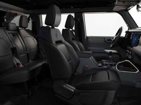 New 2025 Ford Bronco Badlands w/ Sasquatch Package image 6