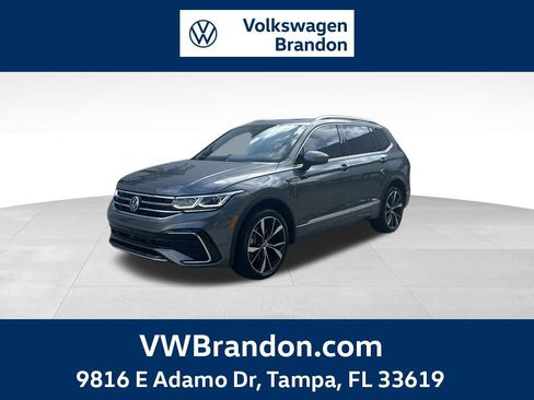 Used 2024 Volkswagen Tiguan SEL R-Line image 1