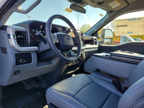New 2026 Ford F350 XL w/ XL Chrome Package image 22