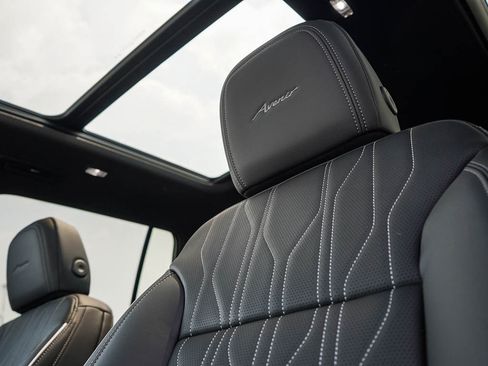 New 2026 Buick Enclave Avenir w/ LPO, Floor Liner Package image 22