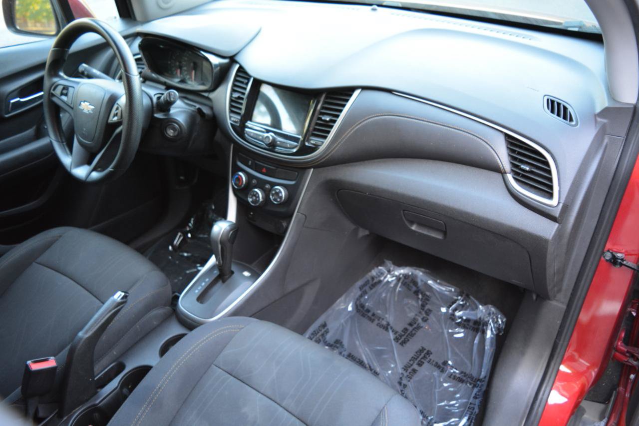 Used 2019 Chevrolet Trax LT FWD image 19