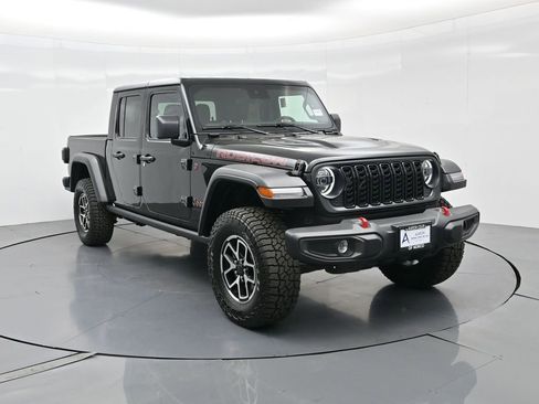 New 2025 Jeep Gladiator Rubicon w/ Convenience Group image 4