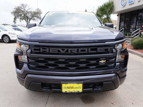 Used 2022 Chevrolet Silverado 1500 Custom image 2