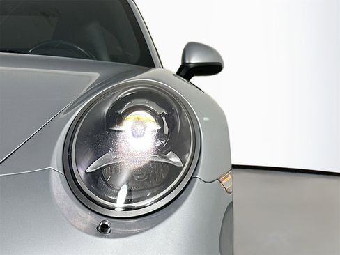 Used 2015 Porsche 911 Targa 4S image 15