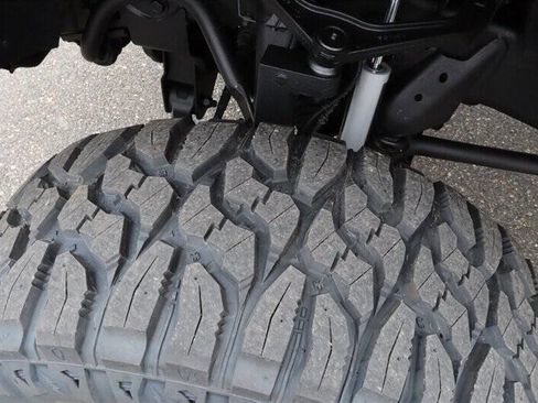 Used 2025 GMC Sierra 3500 Denali w/ Denali Reserve Package image 10