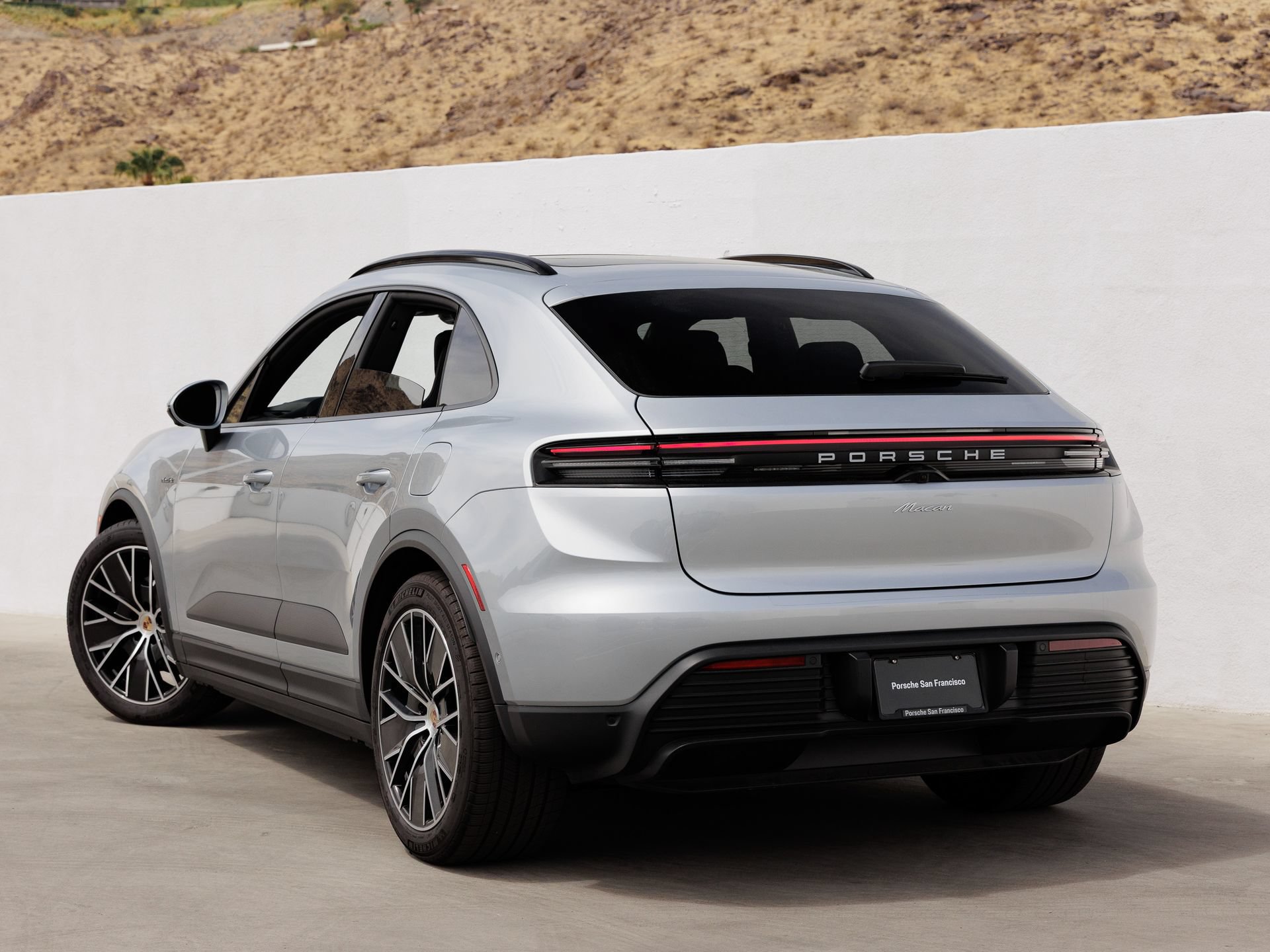 Certified 2025 Porsche Macan Electric RWD image 3