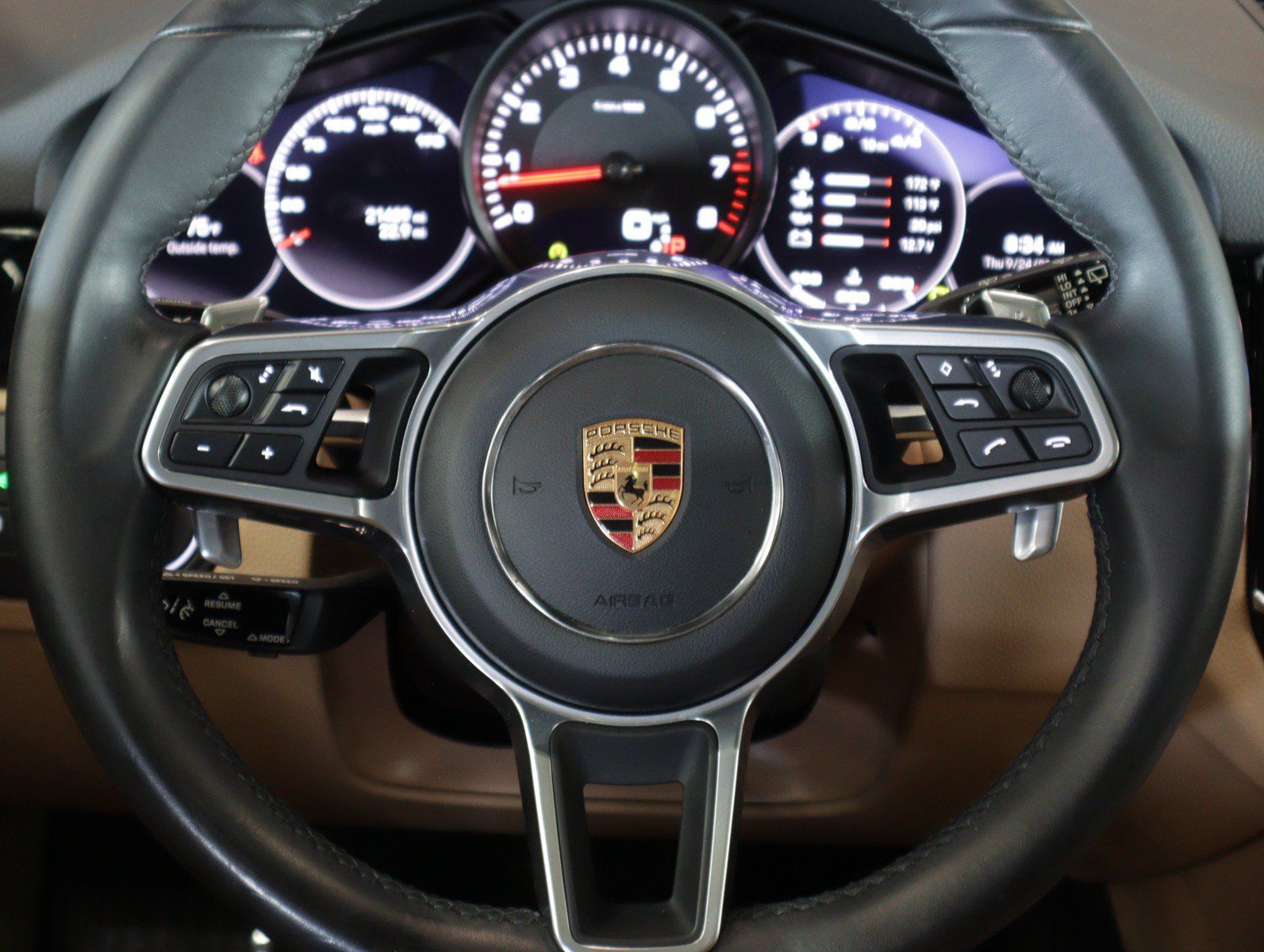 Certified 2022 Porsche Cayenne AWD/4WD image 20