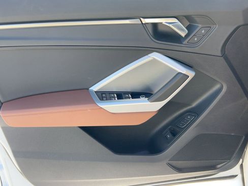 Certified 2025 Audi Q3 2.0T Premium w/ Convenience Package image 13