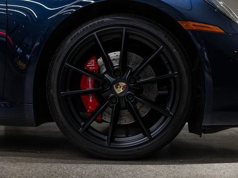 Used 2021 Porsche 911 Carrera S image 18