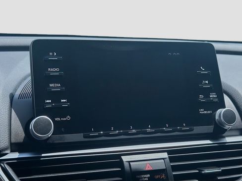 Used 2020 Honda Accord LX image 12