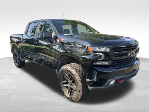 Used 2021 Chevrolet Silverado 1500 LT Trail Boss w/ Convenience Package II AWD/4WD image 3