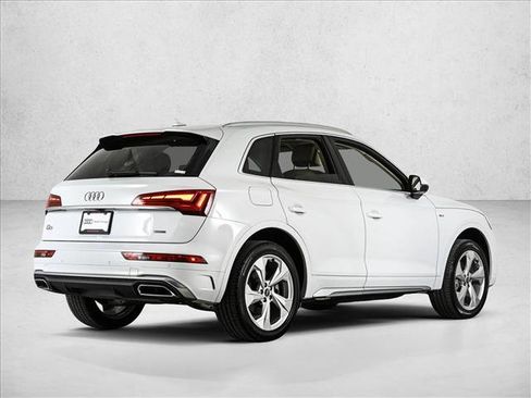 Used 2023 Audi Q5 2.0T Premium Plus w/ Premium Plus Package AWD/4WD image 5